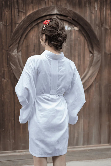 White Tradition Japanese Kimono